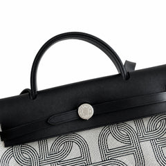 Hermès Herbag Zip 31 Écru Toile H Gris Chain D'Ancre Print / Noir Vache Hunter Leather Palladium Hardware