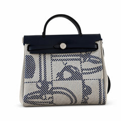 Hermès Herbag Zip 31 Écru Toile H Bleu Marine Equus Print / Bleu Marine Vache Hunter Leather Palladium Hardware