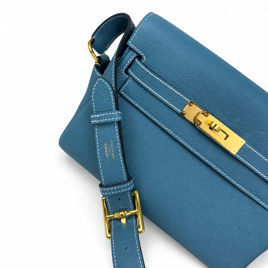 Kelly Messenger PM 27 Veau Togo, Bleu Jean, Gold Hardware