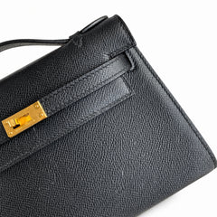 Kelly Pochette 22 Veau Epsom, Noir, Gold Hardware