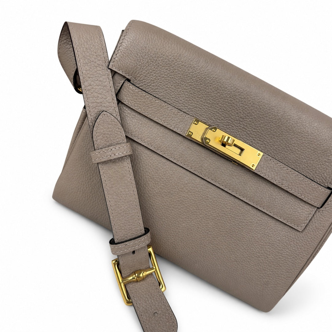 Kelly Messenger PM 27 Veau Togo, Gris Perle, Gold Hardware