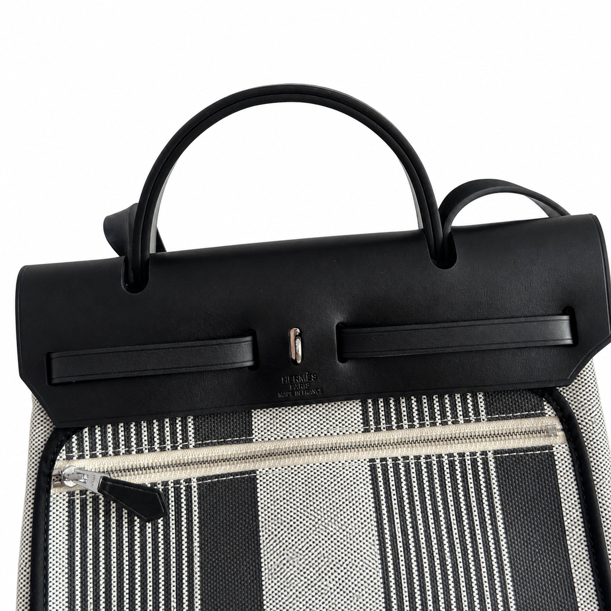 Hermès Herbag Zip 31 Écru Toile H Noir H Stripes Print / Noir Vache Hunter Leather Palladium Hardware