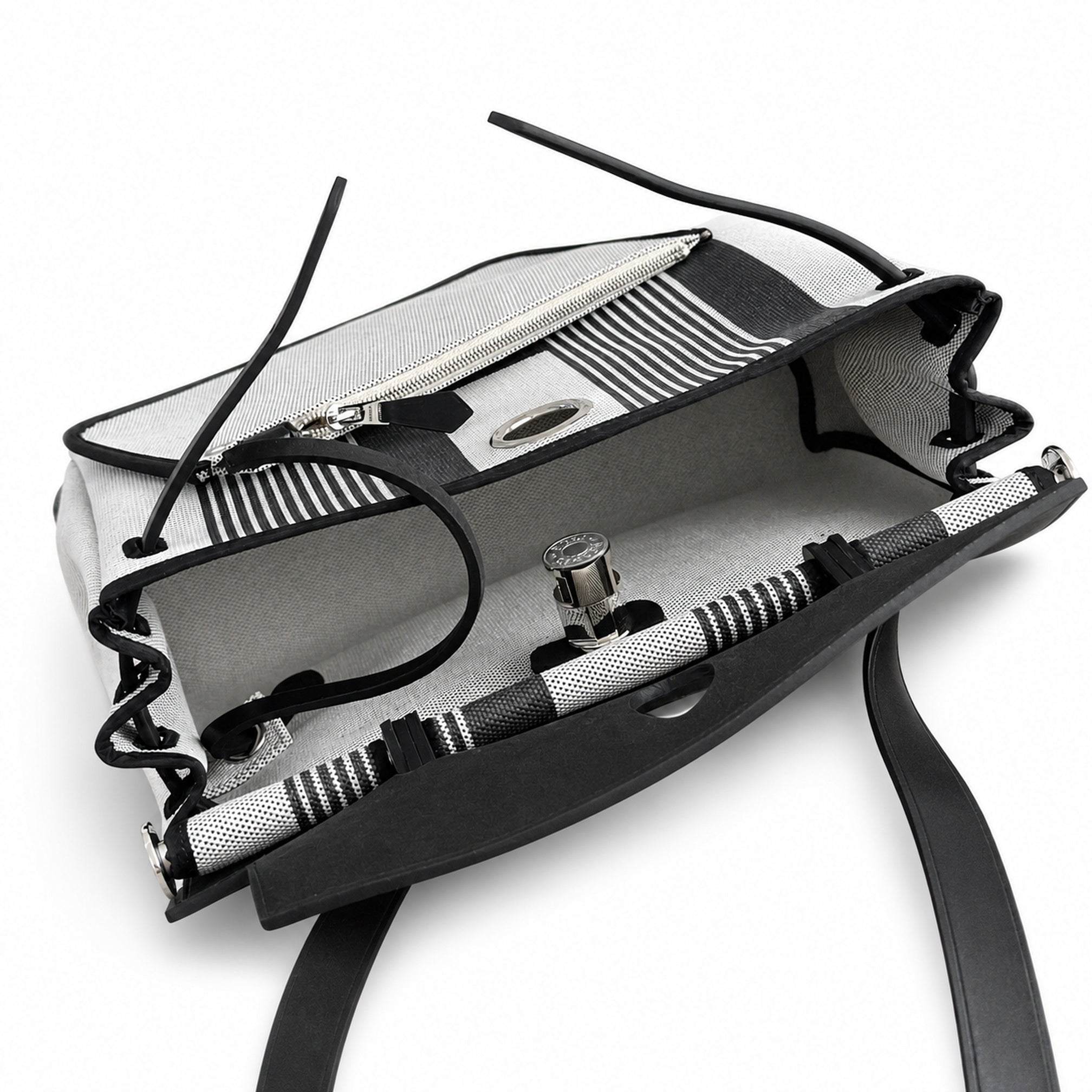 Hermès Herbag Zip 31 Écru Toile H Noir H Stripes Print / Noir Vache Hunter Leather Palladium Hardware