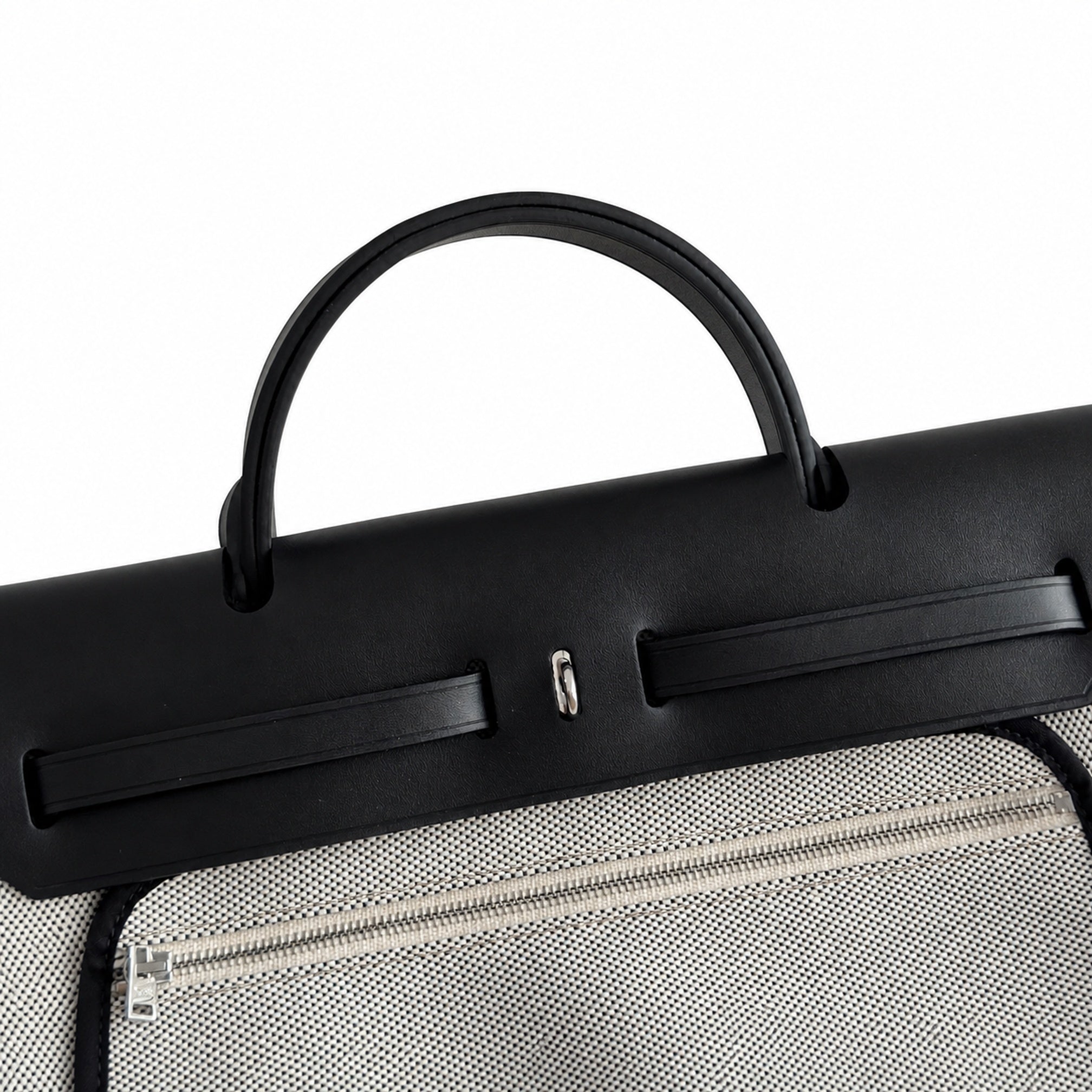 Hermès Herbag Zip 31 Écru Toile H Bleu Marine Pegasus Print / Noir Vache Hunter Leather Palladium Hardware