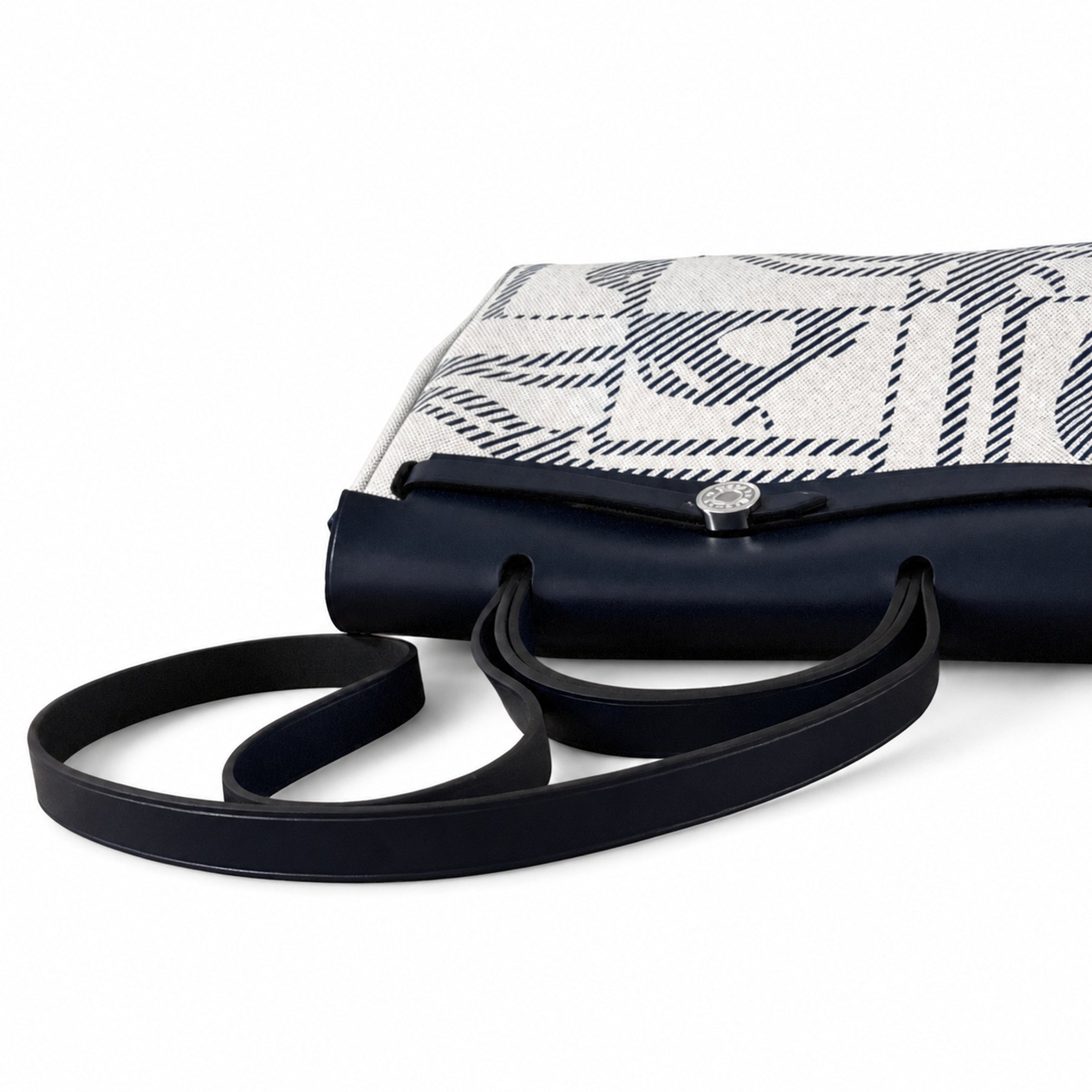 Hermès Herbag Zip 31 Écru Toile H Bleu Marine Equus Print / Bleu Marine Vache Hunter Leather Palladium Hardware