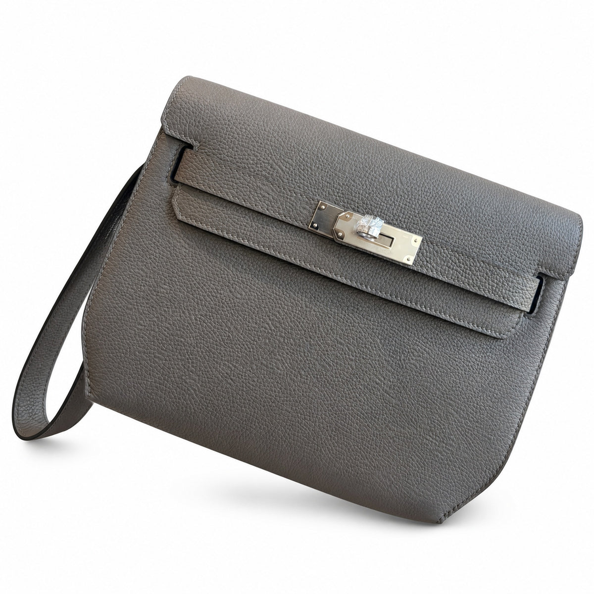 Kelly Depeches 25 clutch, Togo leather (with additional shoulder strap), can be worn cross-body, can be carried by hand or on the wrist, daily needs, seamless switch between business/leisure - central