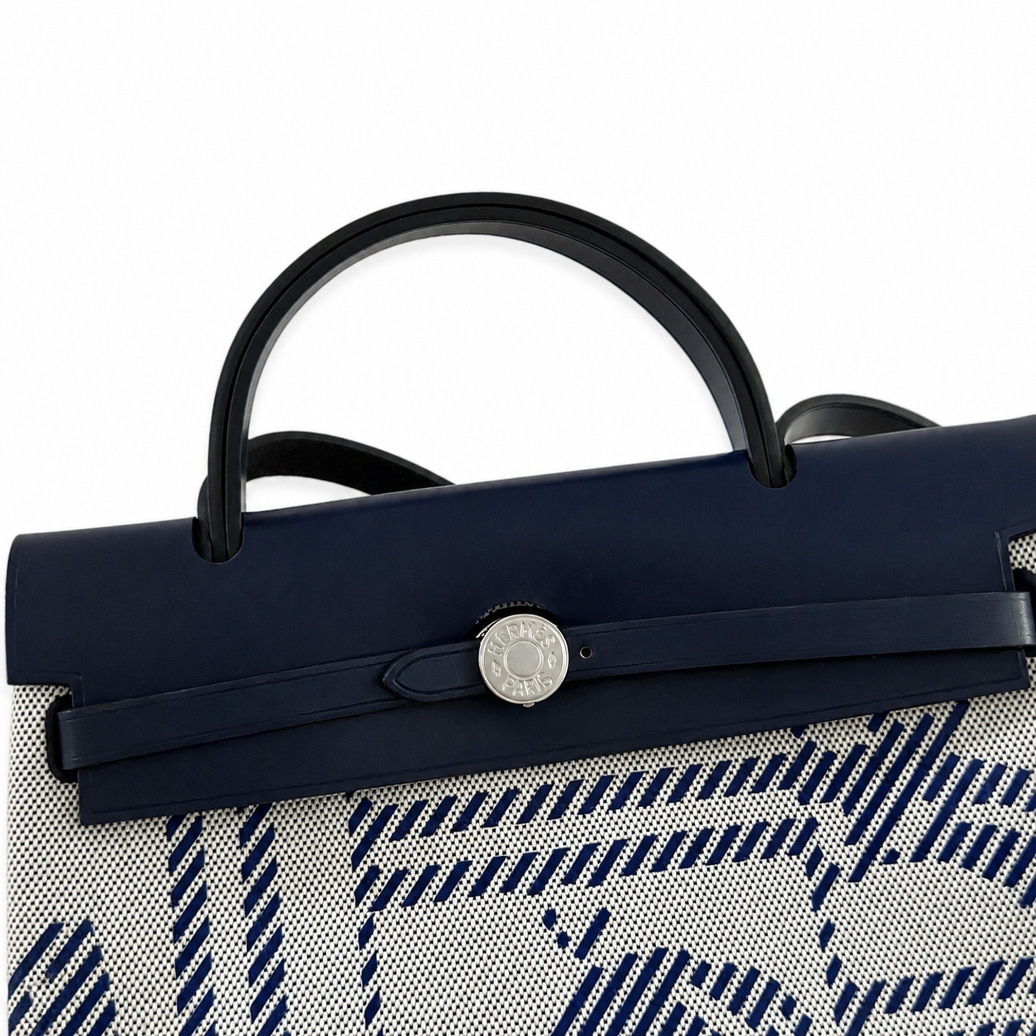 Hermès Herbag Zip 31 Écru Toile H Bleu Marine Equus Print / Bleu Marine Vache Hunter Leather Palladium Hardware