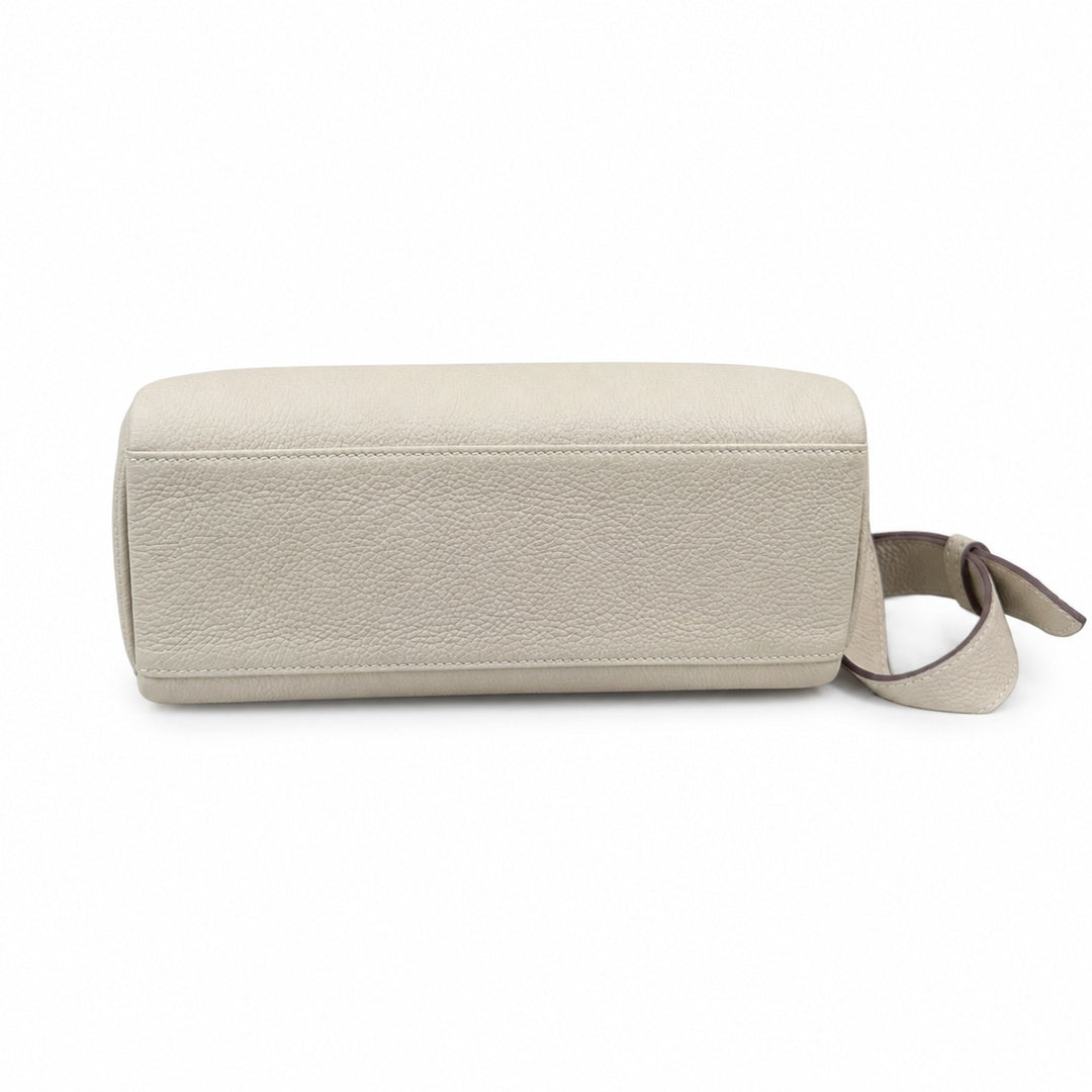 Kelly Messenger PM 27 Veau Togo, Crème Milkshake, Palladium Hardware