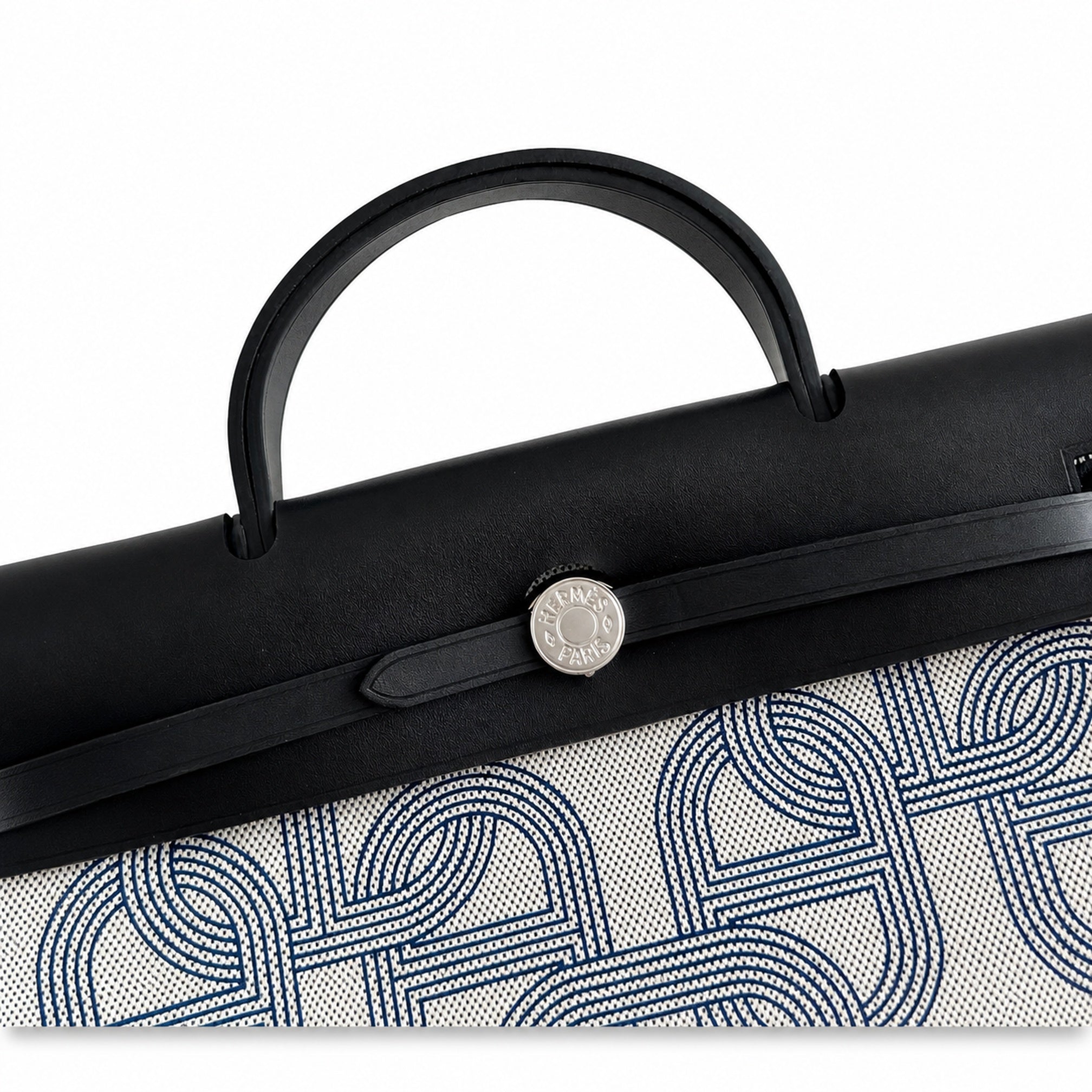 Hermès Herbag Zip 31 Écru Toile H Bleu Marine Chain D'Ancre Print / Noir Vache Hunter Leather Palladium Hardware