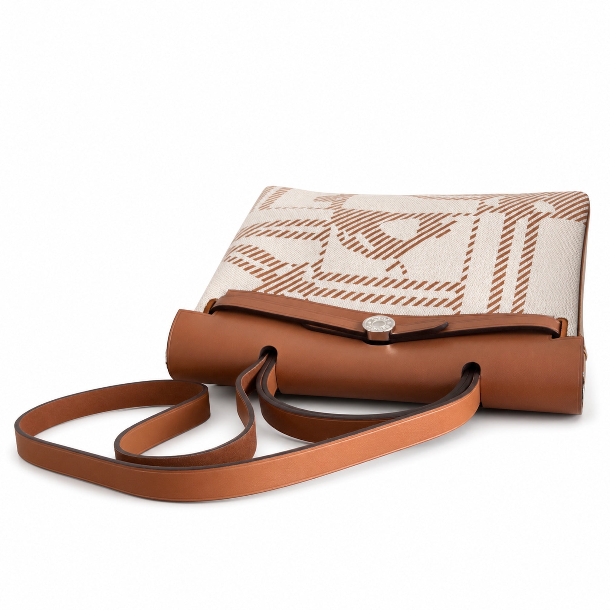 Hermès Herbag Zip 31 Écru Toile H Fauve H Geometric Stripe Print / Fauve Vache Hunter Leather Palladium Hardware