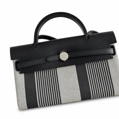 Hermès Herbag Zip 31 Écru Toile H Noir H Stripes Print / Noir Vache Hunter Leather Palladium Hardware